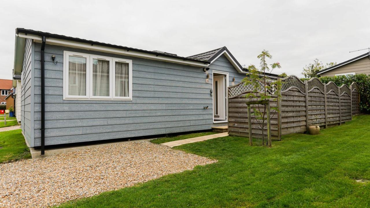 Golden Cross Holiday Park Hailsham Exterior photo